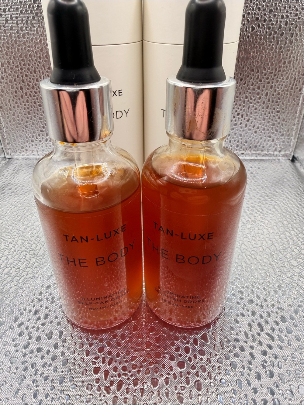Tan-Luxe The Body Illuminating Self-Tan Drops — Amber Bronze